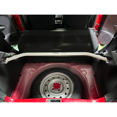 BARRA DE TORRETAS TRASERA ULTRA RACING 2 PUNTOS PARA PERODUA AXIA (B200) 1.0 2WD 2014-PRESENTE