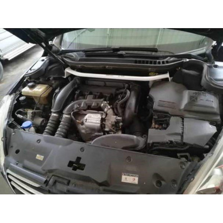 BARRA DE TORRETAS DELANTERA ULTRA RACING 2 PUNTOS PARA PEUGEOT 508 1ª GEN. 1.6T 2WD ESTATE 2010-2020