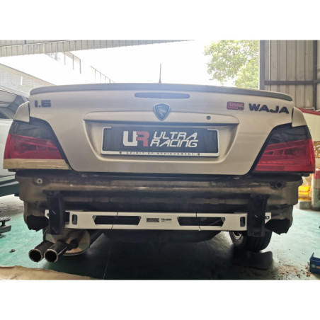 BARRA ANTI-COLISIÓN TRASERA ULTRA RACING 2 PUNTOS PARA PROTON WAJA 1.6 2WD NORMAL ENGINE 2000-2011