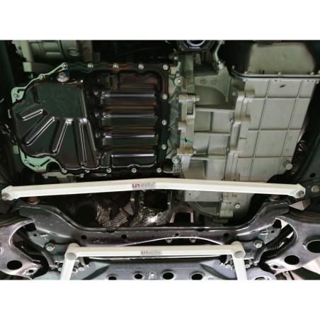 BARRA INFERIOR DELANTERA ULTRA RACING 2 PUNTOS PARA PROTON X70 1.8T 2WD CBU 2019-2020