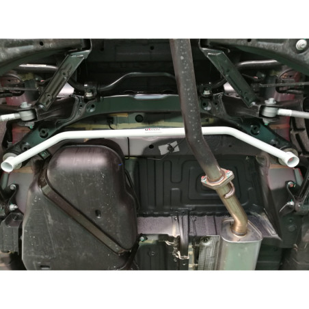 BARRA INFERIOR TRASERA ULTRA RACING 2 PUNTOS PARA PROTON X70 1.8T 2WD CBU 2019-2020