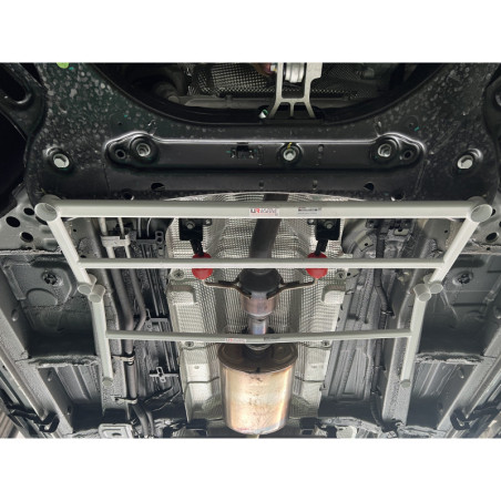 BARRA INFERIOR DELANTERA ULTRA RACING 4 PUNTOS PARA PROTON X90 1.5T 2WD 2023-PRESENTE