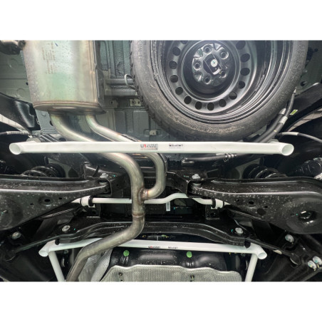 BARRA INFERIOR TRASERA ULTRA RACING 2 PUNTOS PARA PROTON X90 1.5T 2WD 2023-PRESENTE
