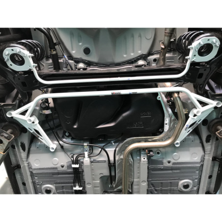BARRA INFERIOR TRASERA ULTRA RACING 4 PUNTOS PARA TOYOTA VIOS 3ª GEN. (XP150) 1.5 2WD 5-SPEED 2013-2016