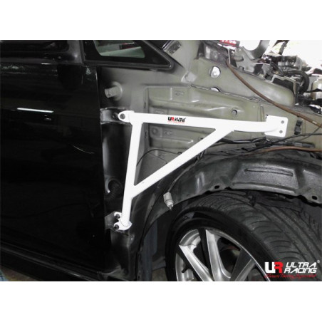 BARRA DE REFUERZO DE ALETAS ULTRA RACING 3 PUNTOS PARA TOYOTA WISH 1ª GEN. (AE10) 1.8 2WD 2003-2009