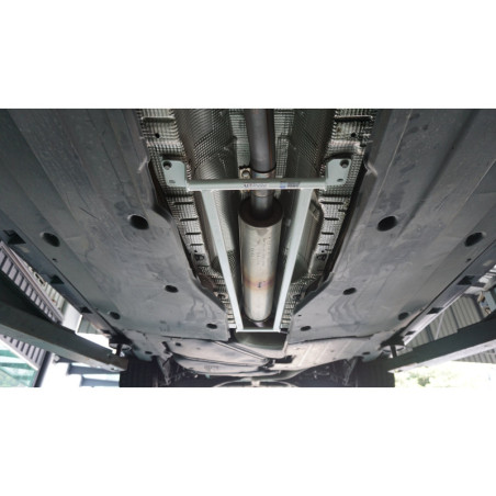 BARRA INFERIOR CENTRAL ULTRA RACING 4 PUNTOS PARA VOLKSWAGEN PASSAT B8 (TYP 3G) 1.8 TSI 2WD 2015-2022