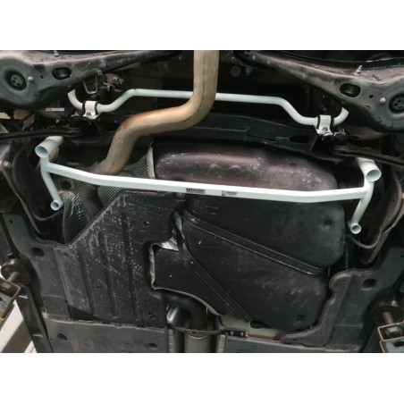 BARRA INFERIOR TRASERA ULTRA RACING 4 PUNTOS PARA VOLKSWAGEN PASSAT B8 (TYP 3G) 1.8 TSI 2WD 2015-2022