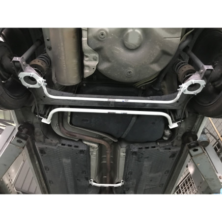 BARRA ESTABILIZADORA TRASERA ULTRA RACING 18 MM PARA VOLKSWAGEN POLO 4ª GEN. MK4 (TYP 9N) 1.8 TSI 2WD 2002-2009