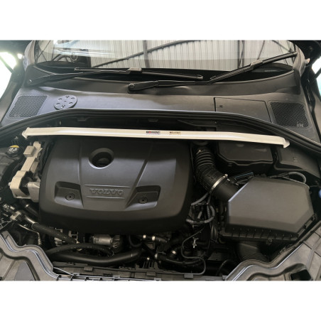 BARRA DE TORRETAS DELANTERA ULTRA RACING 2 PUNTOS PARA VOLVO V60 1ª GEN. T4 1.6T 2WD 2010-2018